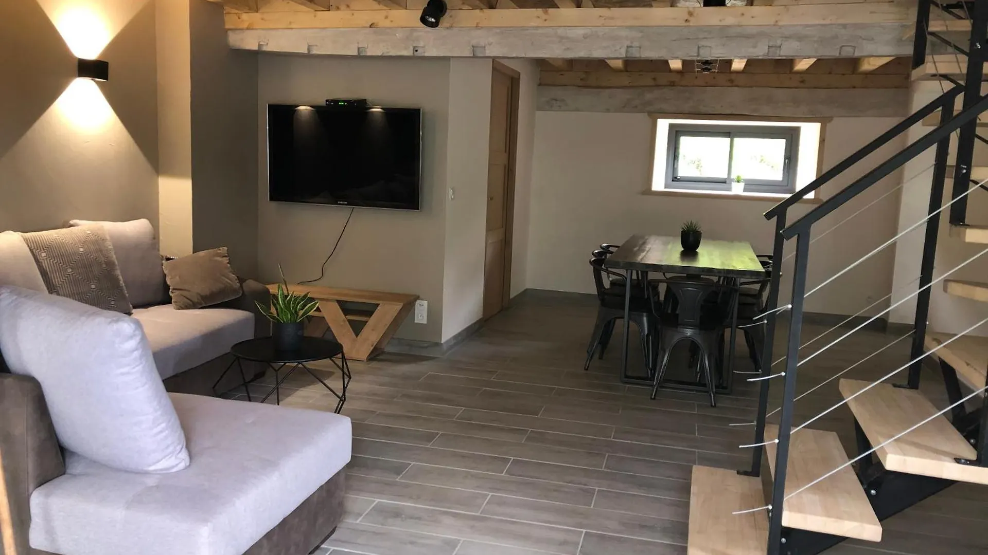 Casa de Férias Gite Moderne Au Calme - Tout Confort - Jolie Vue Lugagnan